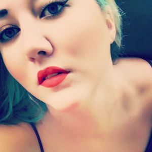 Meet your Posher, Celeste